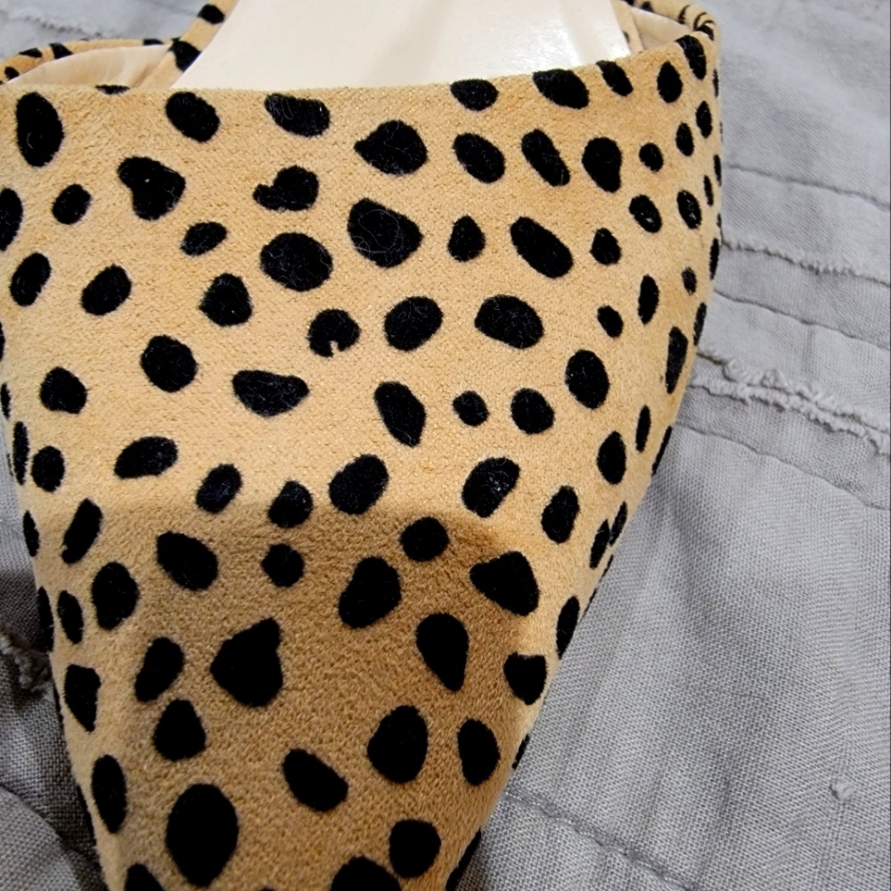 LuLu's cheetah print,Size9